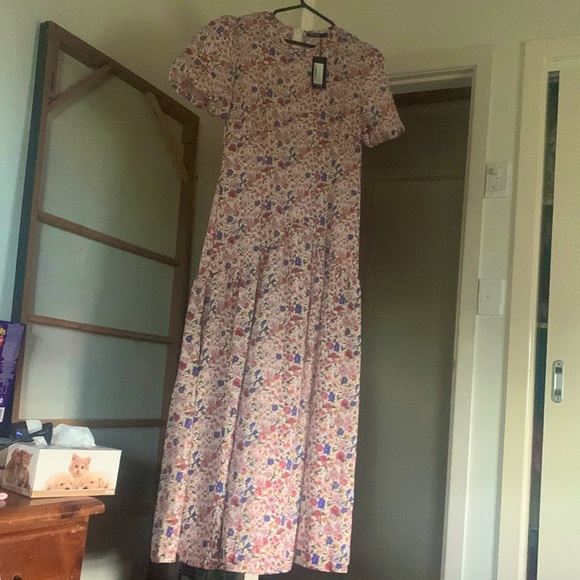 Nasty Gal | Dresses | Cream Puff Sleeve 